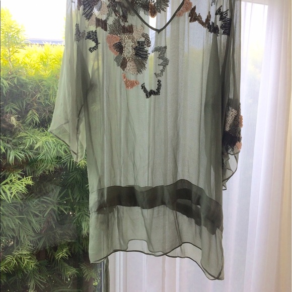 Stunning Hand beaded, never worn impeccable flowing top! - Picture 2 of 6